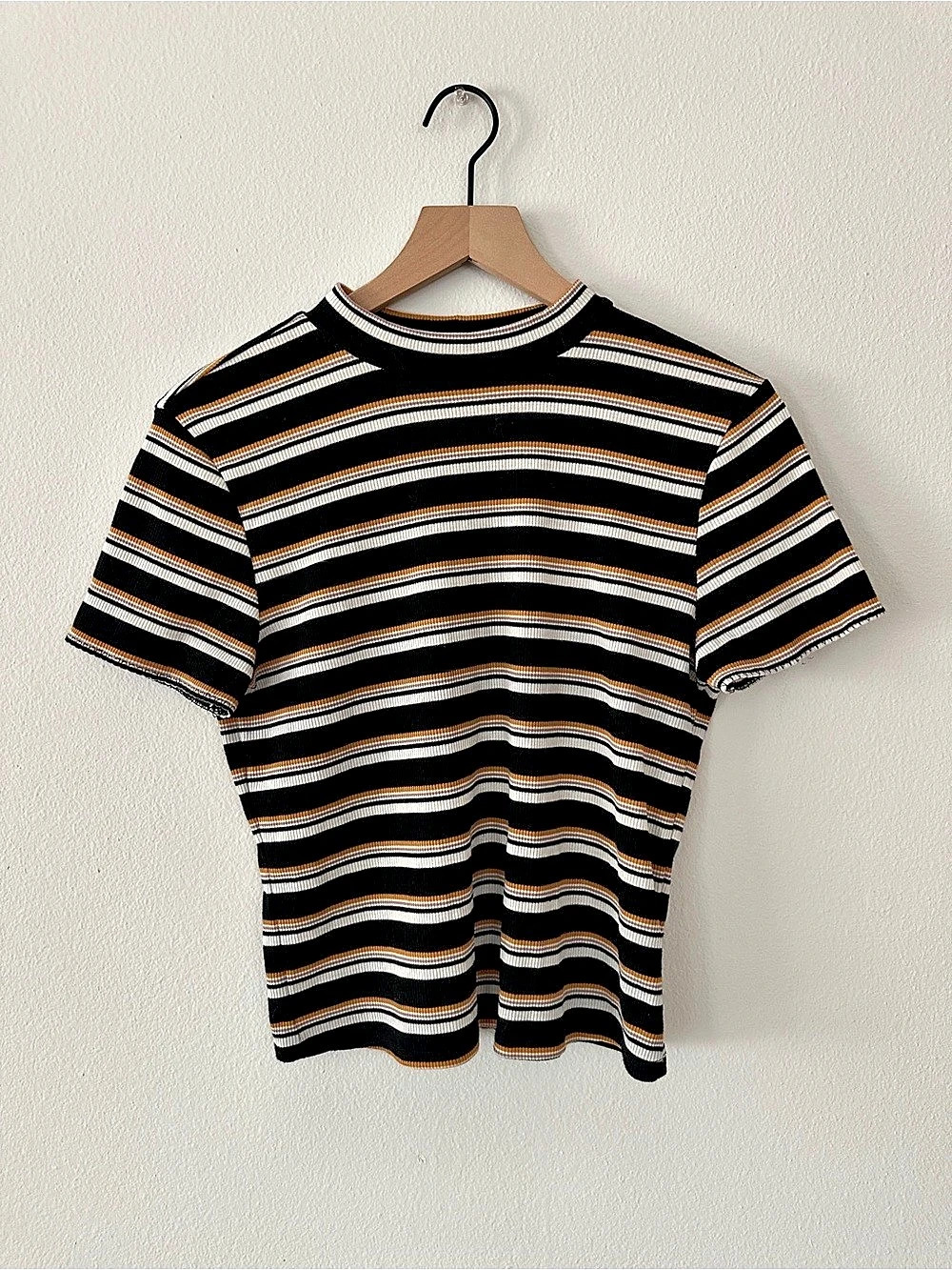 Hippie Rose Striped Short Sleeve Tee in Black & Orange XL